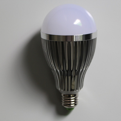 【供應(yīng)新型LED球泡燈 專業(yè)LED球泡燈 小球泡燈】價格,廠家,圖片,LED球泡燈,深圳市耀邦自動化設(shè)備-